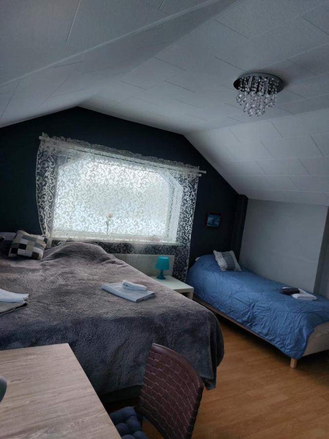 Twin Room With Shared Bathroom Njarthvik Exterior photo